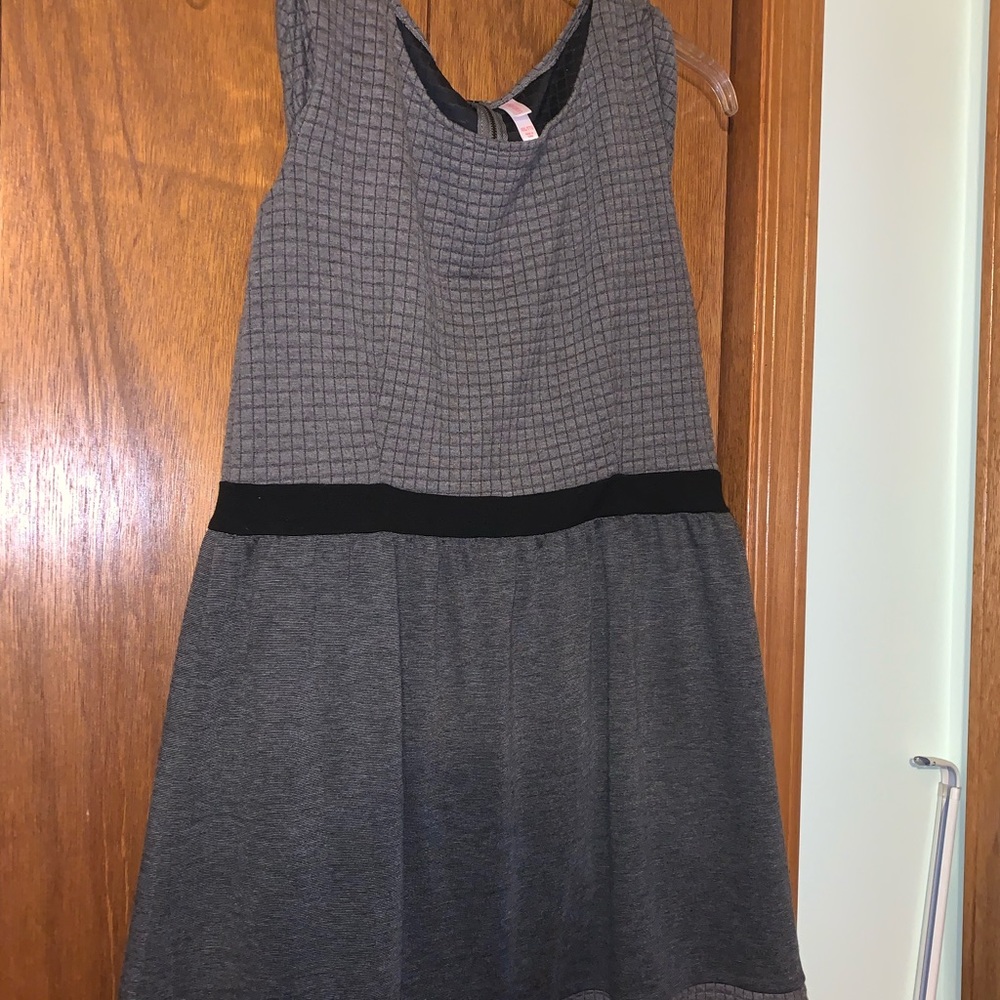 Xhiliration XXL Sleeveless Dress